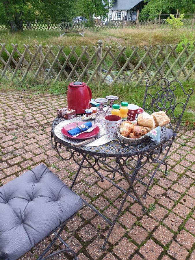 Chambre D'Hote Normande Freneuse-Sur-Risle Dış mekan fotoğraf